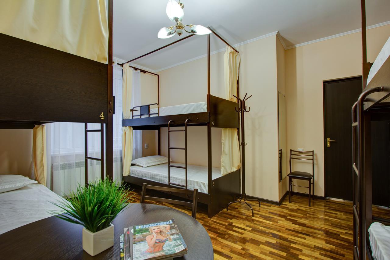Хостел Centre Бишкек Экстерьер фото